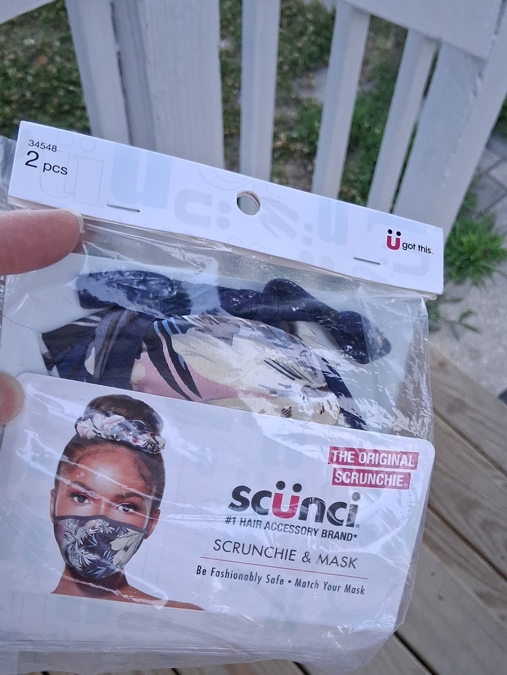 Scunci Floral Hair Scrunchie & Mask Set 2 Piece Matching #34548
